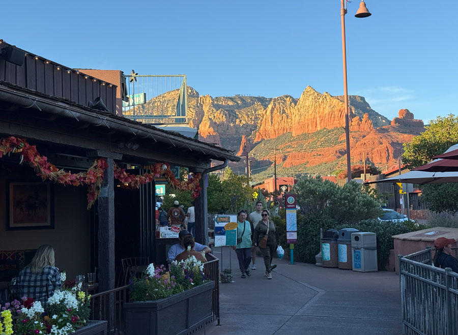 View of the red rocks in Sedona, AZ