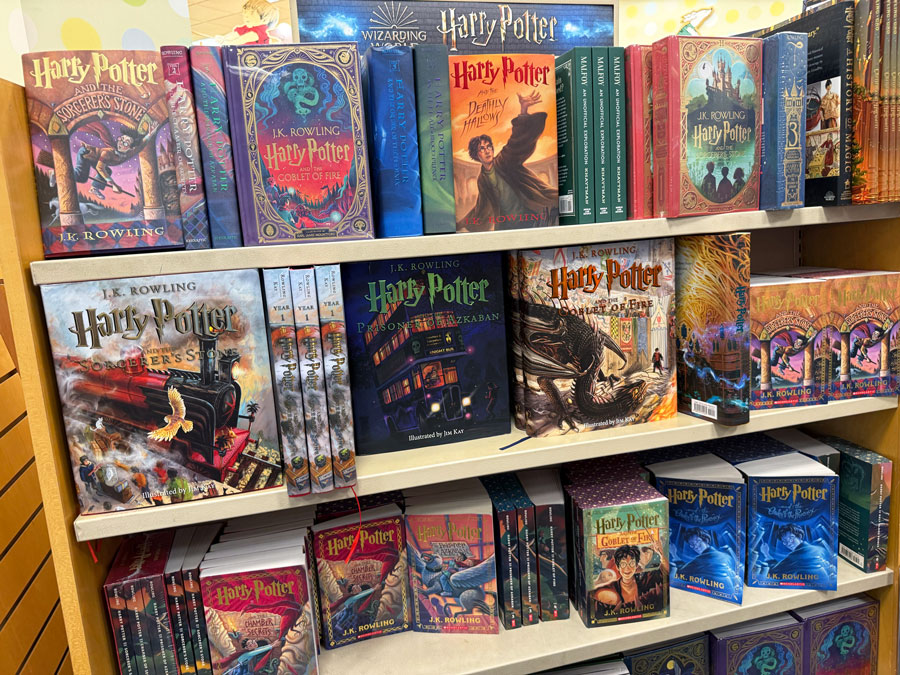 Book series – Harry Potter at B&N