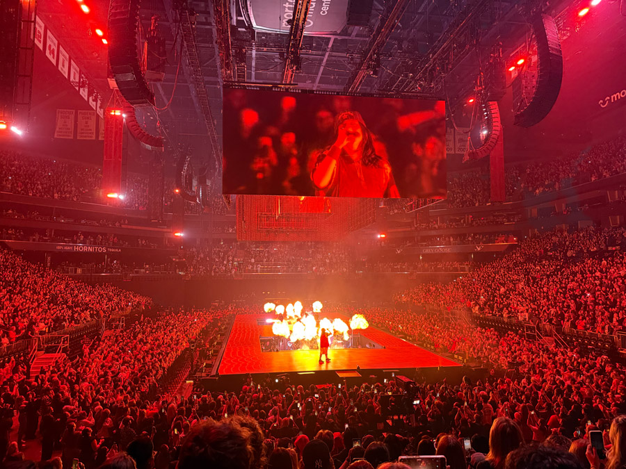 Fire on the stage and Billie's unbridled energy