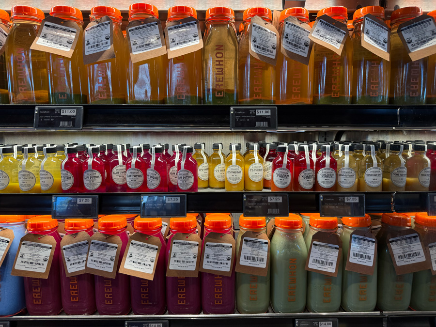 Ready-made juices and smoothies in bottles - Erewhon