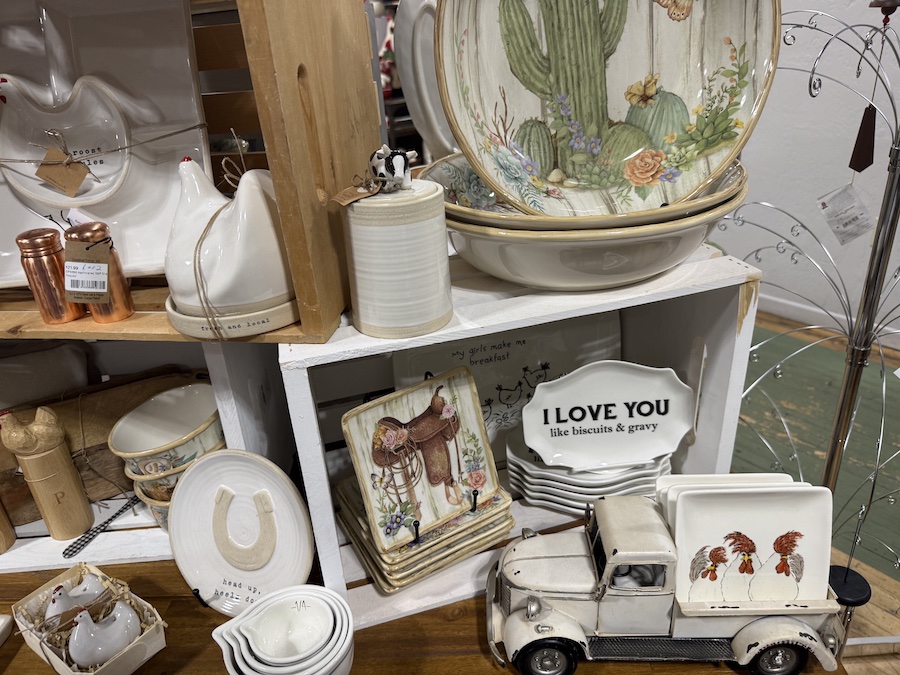 Arizona-inspired rustic tableware featuring desert motifs and western-style patterns displayed at Spice Traveler.