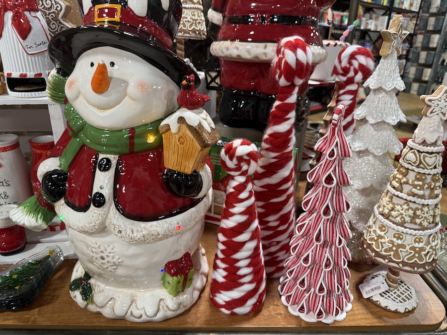 A variety of handcrafted holiday décor pieces at Spice Traveler Prescott.