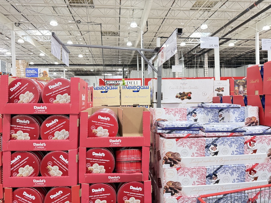 A tin of David’s Butter Pecan Meltaways featuring a holiday-themed design.