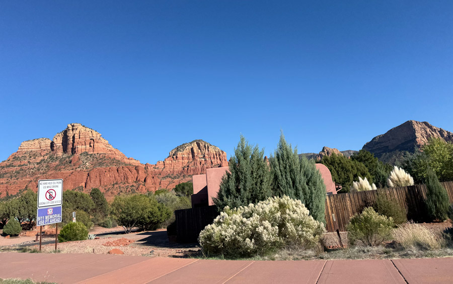 Red rocks and blue sky - Sedona, AZ