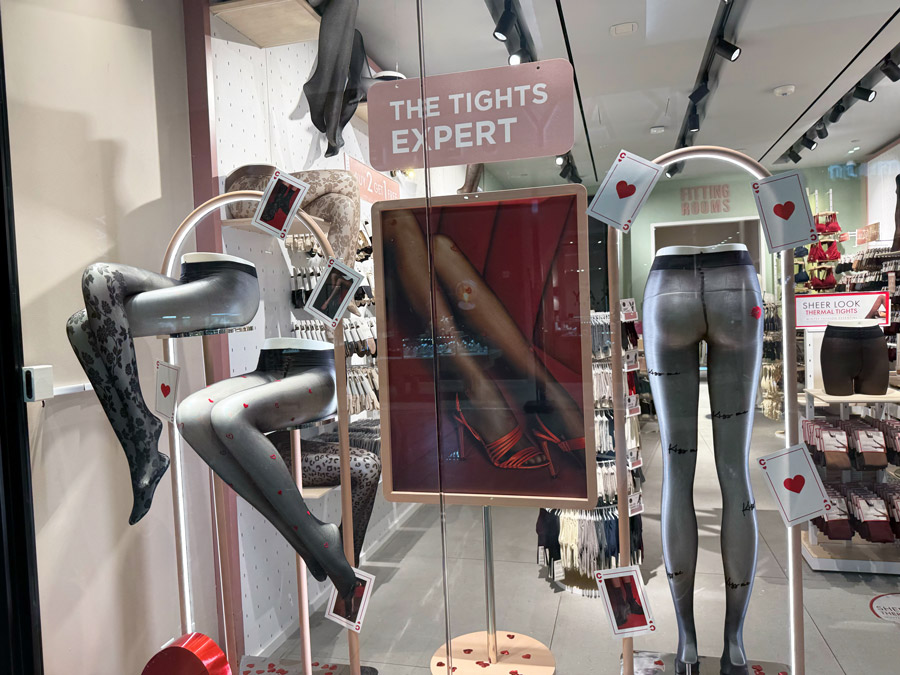 Calzedonia at Miracle Mile Shops