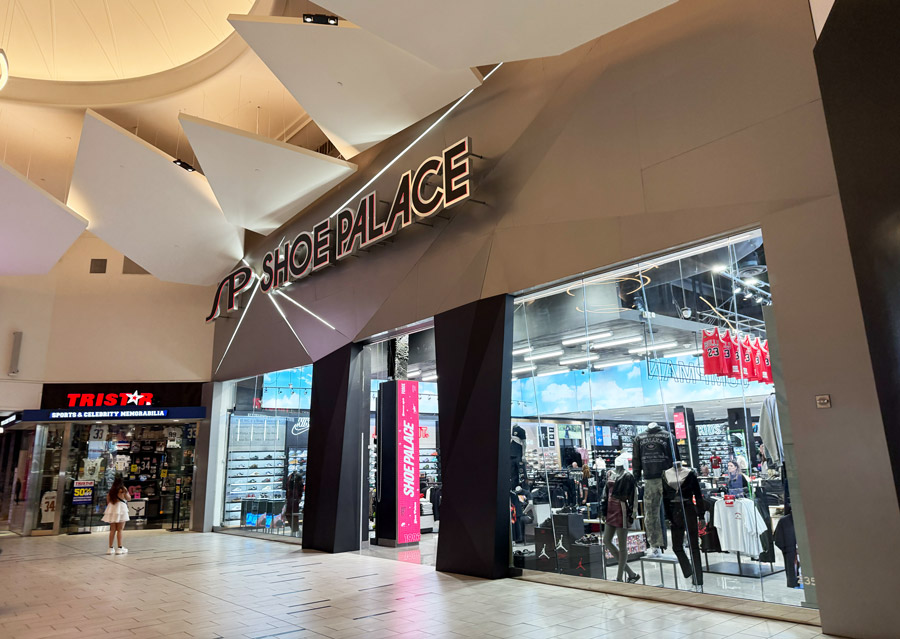 Shoe Palace at Miracle Mile Shops