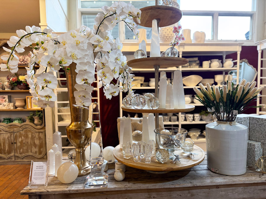 Roger's Gardens - white decor crystals and orchids.