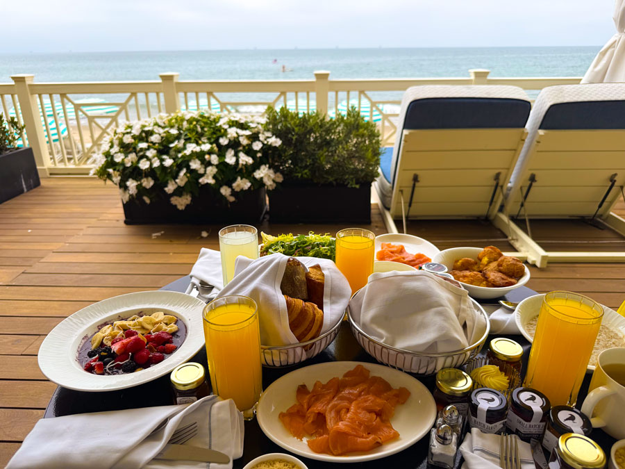 Oceanfront breakfast at Rosewood Miramar Beach